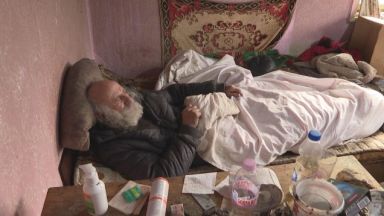 Самотен възрастен мъж беше пребит и ограбен във врачанското село