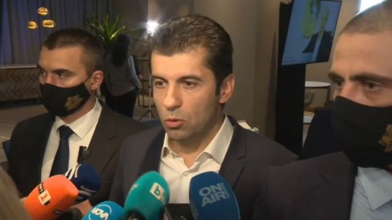 Премиерът Кирил Петков коментира критиките на президента Радев срещу него,