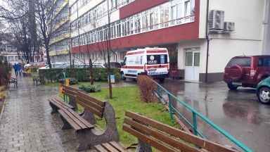 18 3 е била смъртността сред хоспитализираните пациенти с COVID 19 в