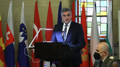 Изправени сме пред най голямата криза след Студената война а ситуацията