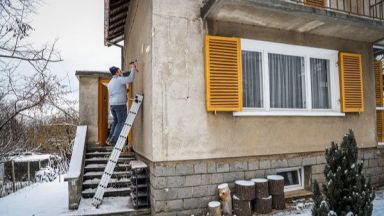 Столична община започва монтирането на климатици с които се подменят