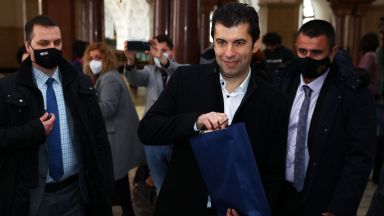 Премиерът Кирил Петков дойде във Върховната касационна прокуратура за да
