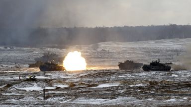 Военните учения между Русия и Беларус започнаха рано тази сутрин