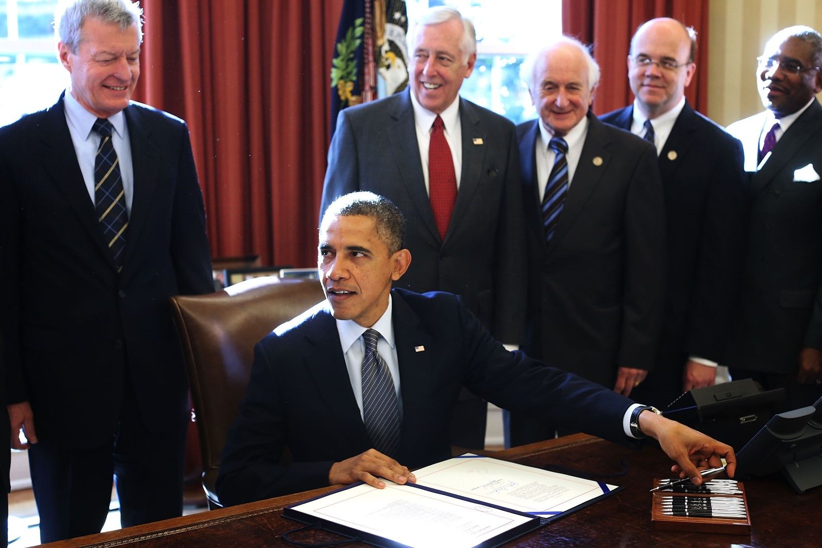 Президентът на САЩ Барак Обама подписва Закона "Магнитски", 14 декември 2012 г.