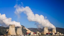 Анализ: Британската преса се обръща срещу климатичните мерки през 2025 г.