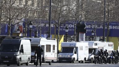 Френският Конвой на свободата в протест срещу ковид рестрикциите премина