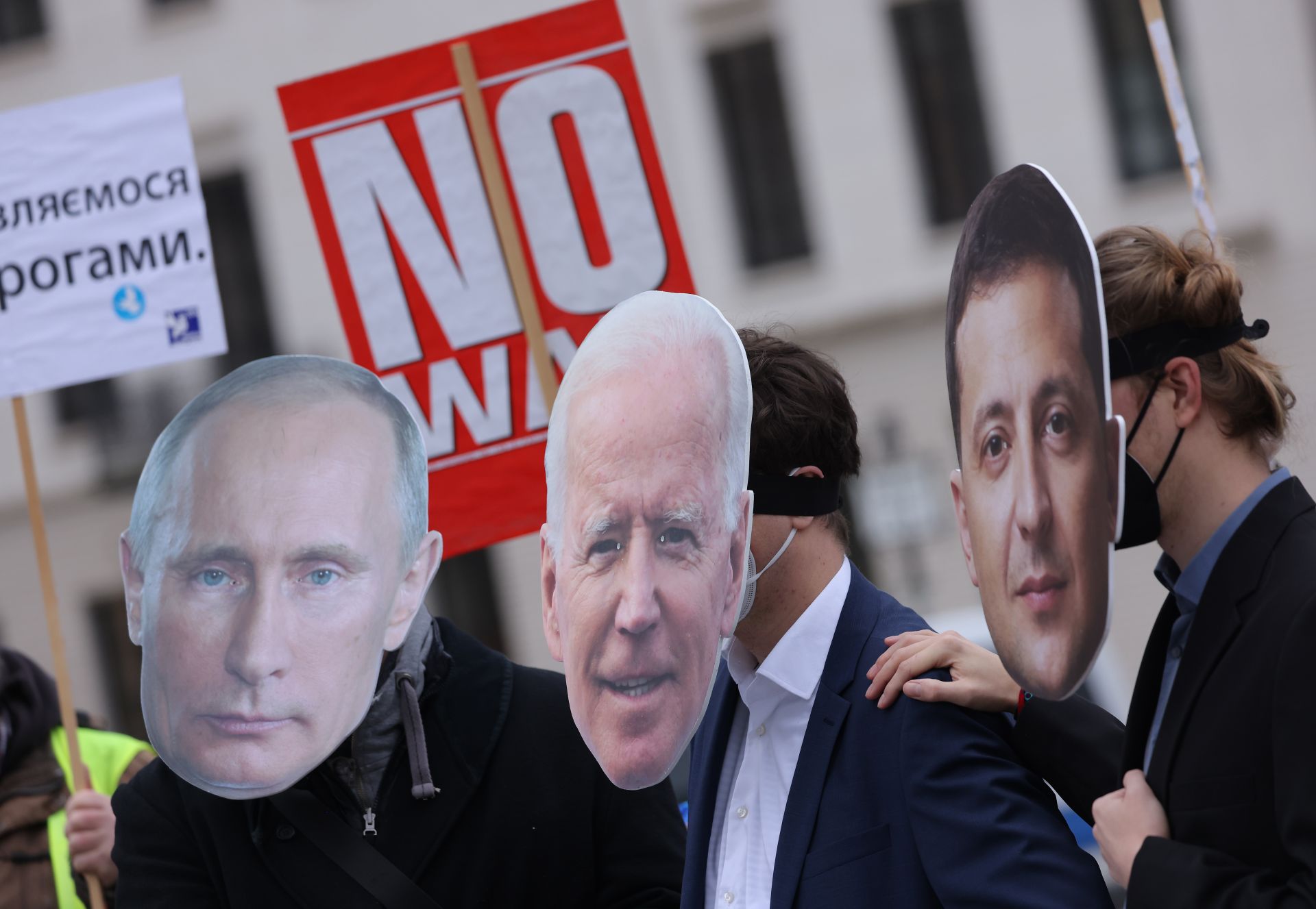 Протест в Берлин заради действията на руските военни по границите на Украйна