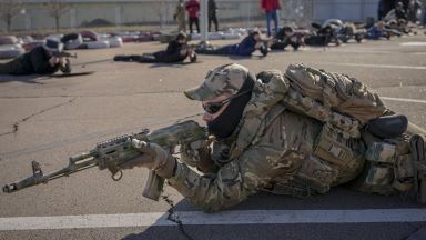Редица страни продължават да доставят оръжейни системи на Украйна Дотук