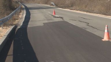 Пропадна част от панорамния път от Балчик за Каварна Отсечката