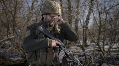 Управителят на Луганска област: Украинските части може да се изтеглят, за да не бъдат пленени