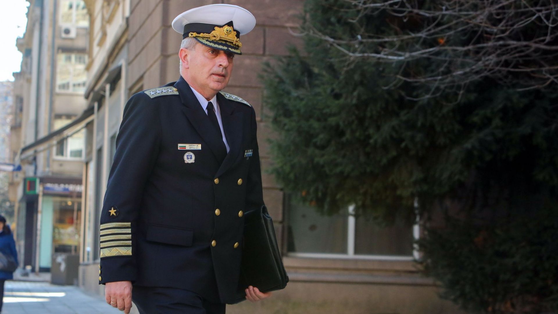 Началникът на отбраната: България може да приеме още сили на НАТО на своя територия 