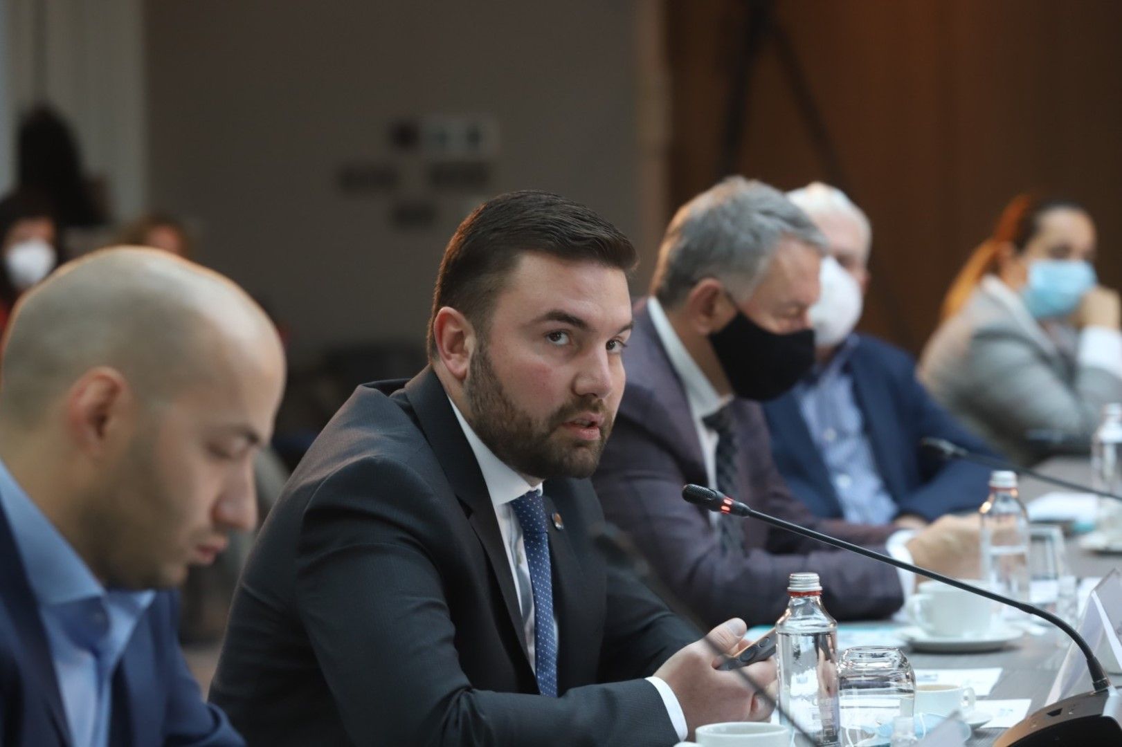 Аркади Шарков: Държавата в последните години не се съсредоточава върху политиките за намаляване на вредите от тютюнопушенето - пряко чрез програми за профилактика и превенция от страна на Министерството на здравеопазването