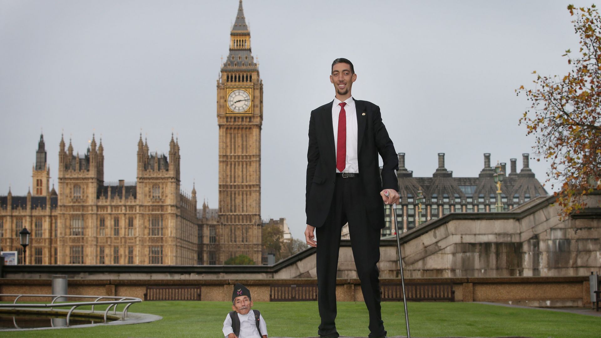 Най-високият мъж в света предложи на най-високата жена да се съберат 