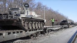 Държавите от НАТО са се споразумели да не доставят на Украйна определени танкове и самолети