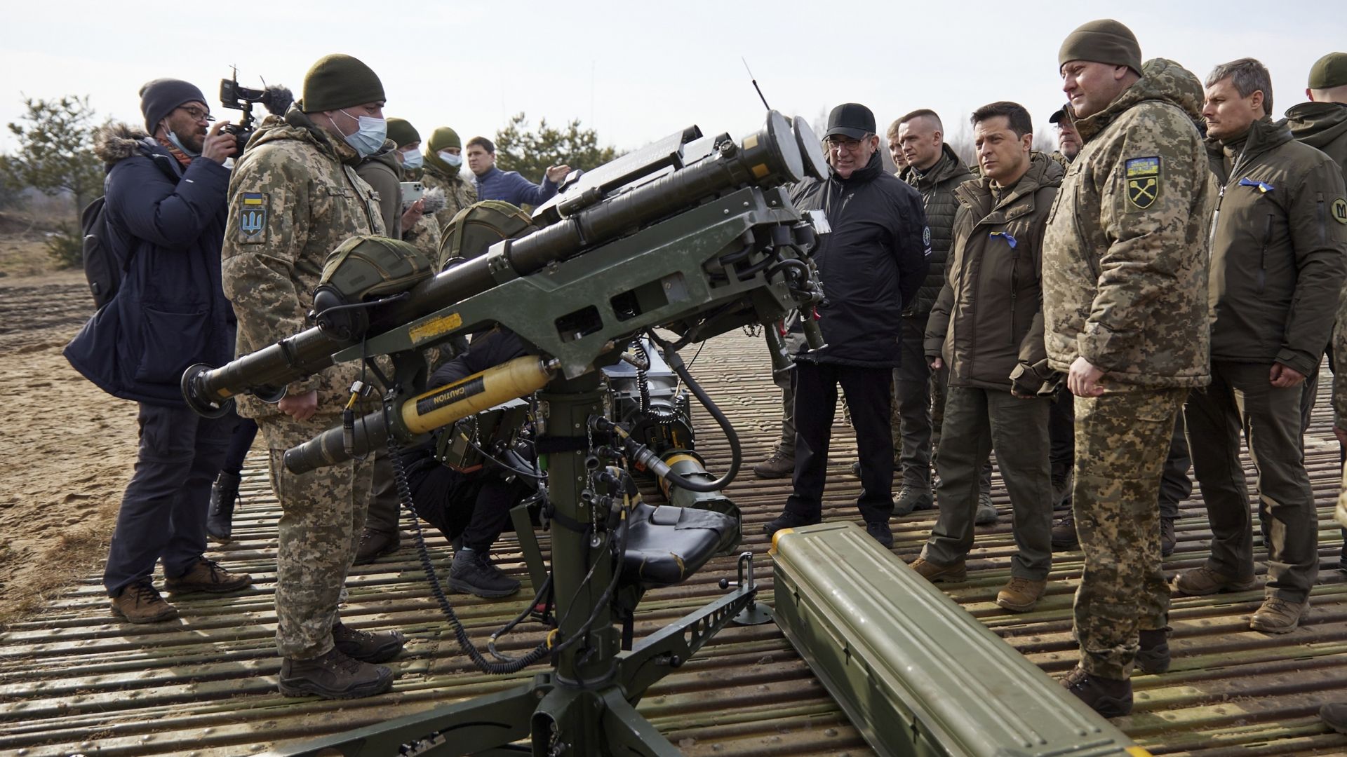 Москва: Оръжията на Запада за Украйна отиват на черния пазар по света