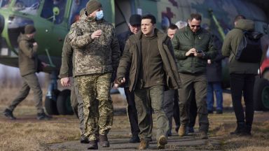 Украйна прие да преговаря на беларуската граница сред разговор с