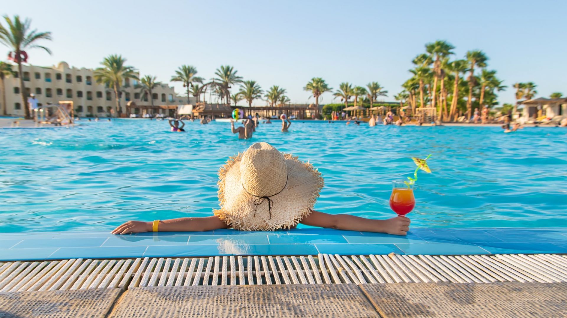 Какви са правилата за пътуване до Тунис и колко струва почивка там?