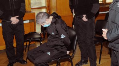 Осъдиха Диян Готвача на 4,5 г. затвор за укриване на телата на убитите Теодора и Юмер в Бургас