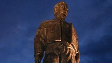 Преди повече от век: Как Ловеч издигна 10-тонния паметник на Апостола на свободата