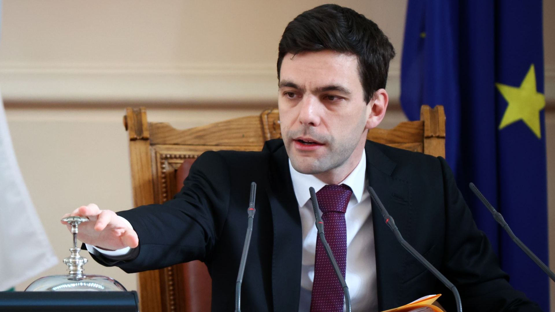 Никола Минчев: Няма за избягам от отговорност, ако бъда номиниран за премиер