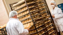Земеделският министър очаква скок на цената на хляба с 25%