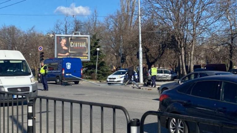 Улиците Димитър Талев и Кукуш от кръстовище с бул. Македония