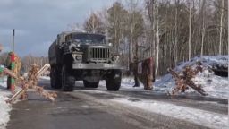 Путин изпраща войски в Донецк и Луганск, Зеленски обяви, че Украйна няма до отстъпи земята си 