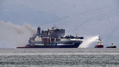 За четвърта жертва намерена на борда на запалилия се ферибот