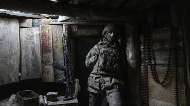 САЩ обявиха, че вкарват военна помощ през таен обект близо до Украйна