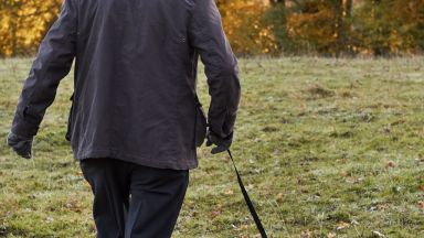 Мъж е бил наръган с нож в корема снощи на