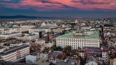 Седем емблематични сгради в центъра на София ще бъдат реставрирани