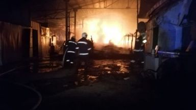 Ферма край Шереметя пламнала снощи като пожарът е локализиран в