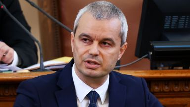 Министерството на външните работи МВнР да разкрие допълнителни телефонни линии