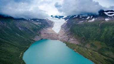 Хотел който освен че ще посреща гости ще може и