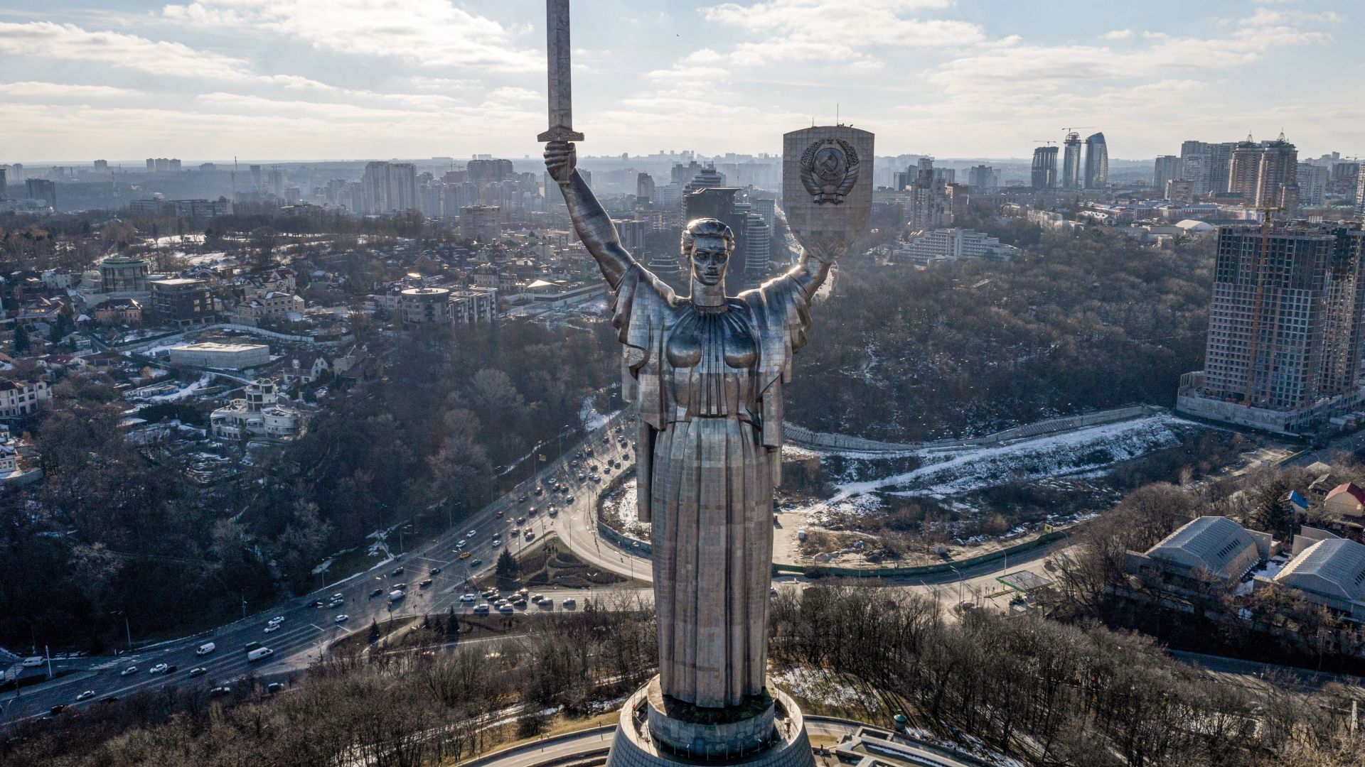 Украйна обявява извънредно положение