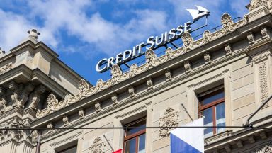 След борсов срив: "Креди сюис" тегли кредит от 50 млрд. франка от централната банка