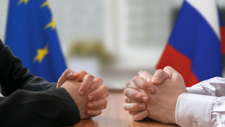 Европейският съюз официално наложи нови санкции на Русия заради признаването