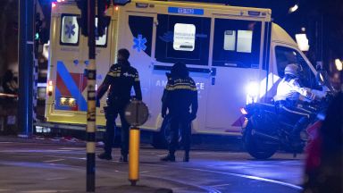 Нападателят, взел за заложник българин в Амстердам, е починал