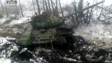Най малко 40 украински и 50 руски военнослужещи са убити при