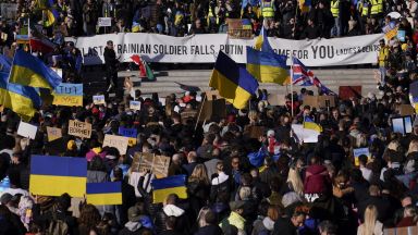 Британски граждани тръгват към Украйна за да се включат в
