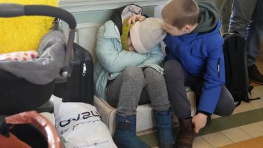 Продължава евакуацията на български граждани от Украйна към нашата родина