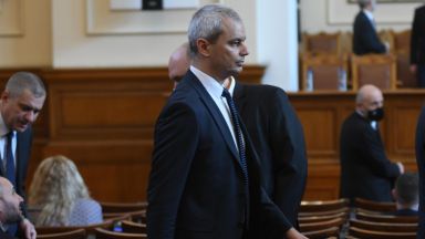 Възраждане излезе с декларация в парламента в която настоя ДАНС