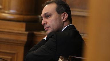 България е член на НАТО и думата НАТО не е