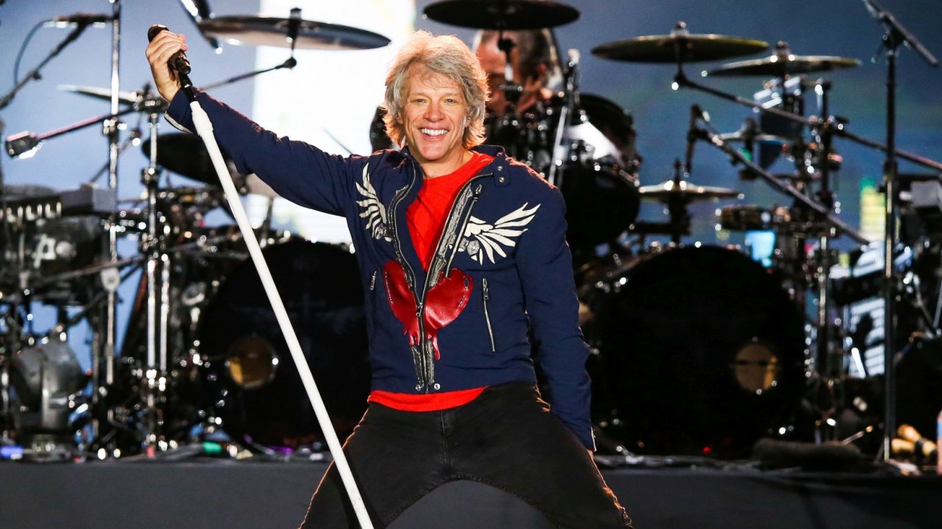 Bon Jovi стартираха световно турне с концерт в Ню Йорк