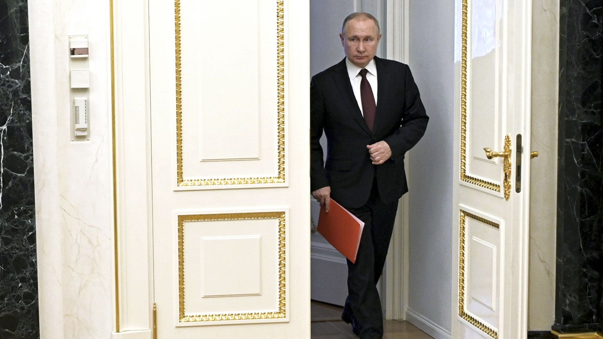 Путин: Петър Велики е връщал загубените територии на Русия, а сега се случва същото 