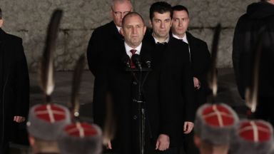 Тази година отбелязваме националния си празник когато Родината ни приема