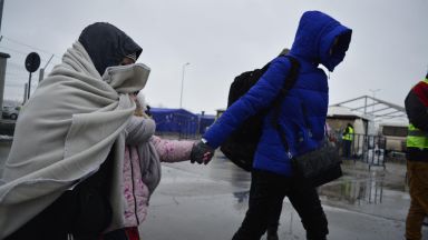 Над 400 000 цивилни досега са били евакуирани в Украйна