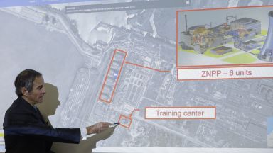 Руски танкове стреляха днес по Запорожката атомна електроцентрала в Украйна