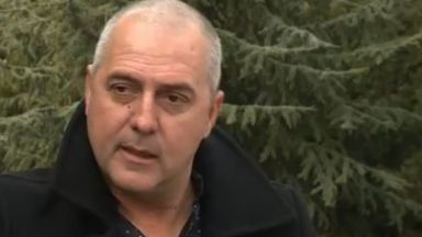 Двама от 17 те моряци които бяха блокирани на кораба Рожен