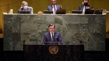 Украинският външен министър Дмитро Кулеба обвини днес руски войници че